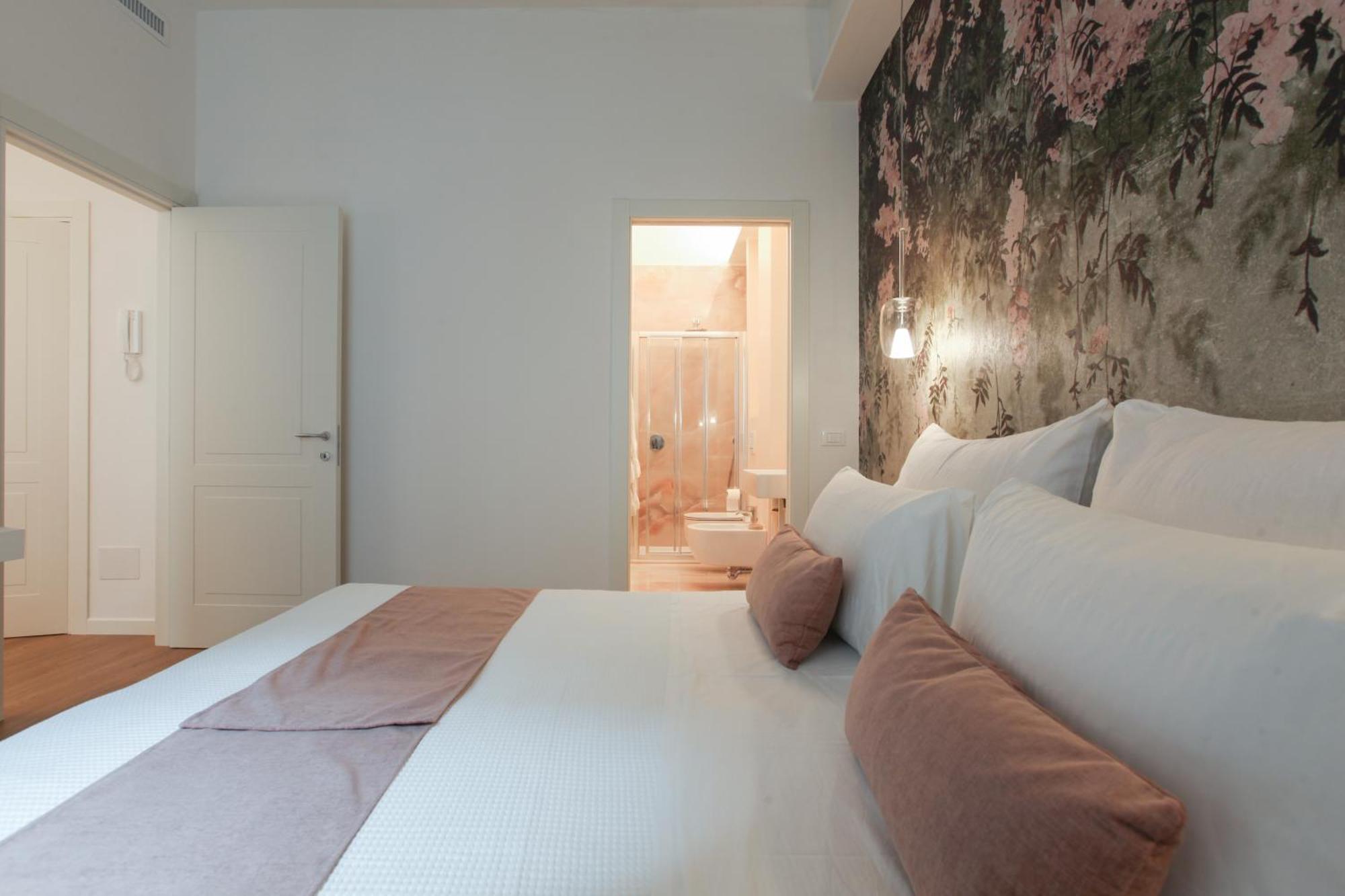Apartment Duomo Dream Brothers Gabriel Milan
